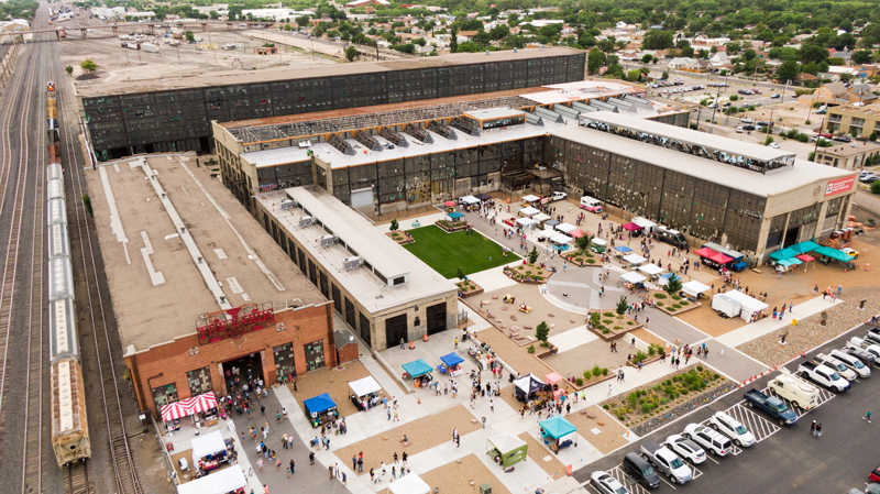 Plaza-at-the-Railyards_1